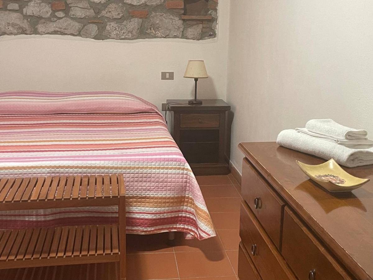 Podere Oslavia Az.Agr.Bio Giannini 奥贝里塞 外观 照片