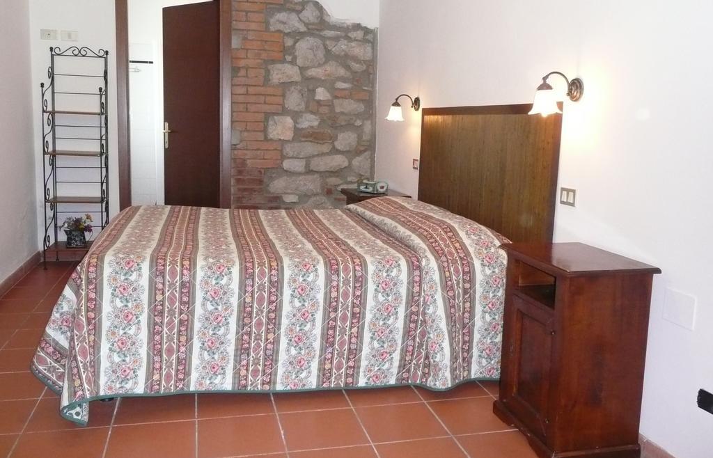 Podere Oslavia Az.Agr.Bio Giannini 奥贝里塞 外观 照片